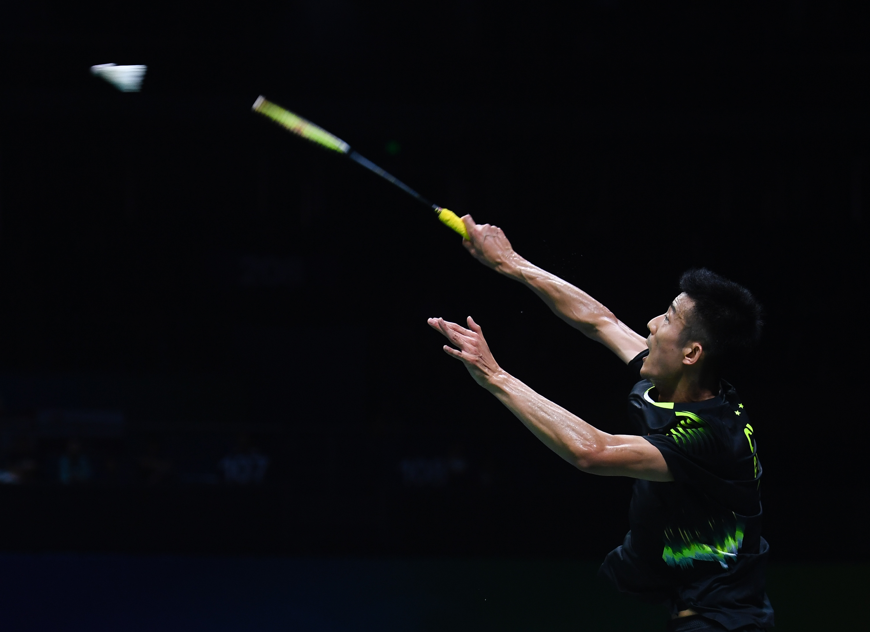 中国羽毛球队逆转丹麦羽毛球队，谌龙三分雨点燃全场的简单介绍