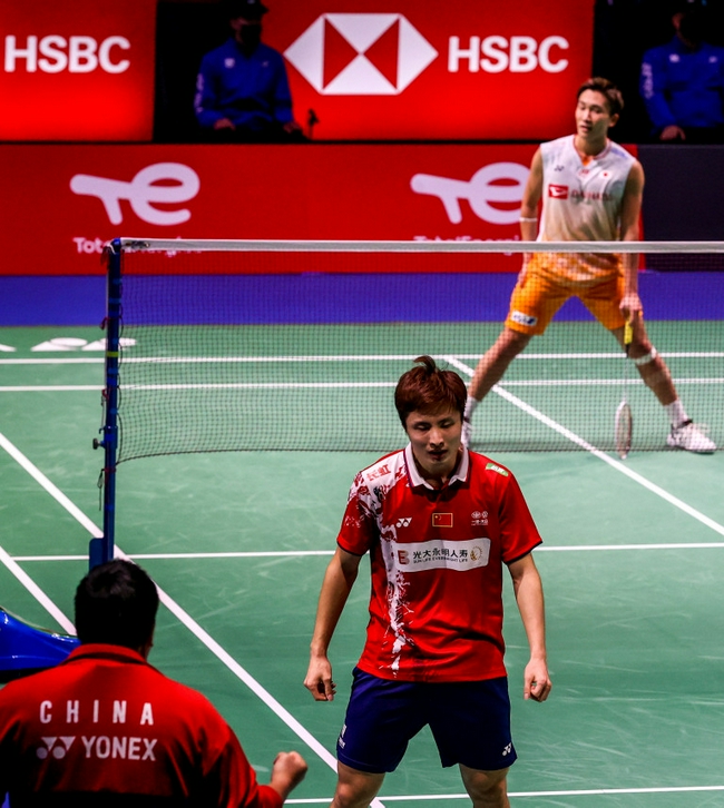 日本队碾压韩国队，石宇奇统治全场的简单介绍