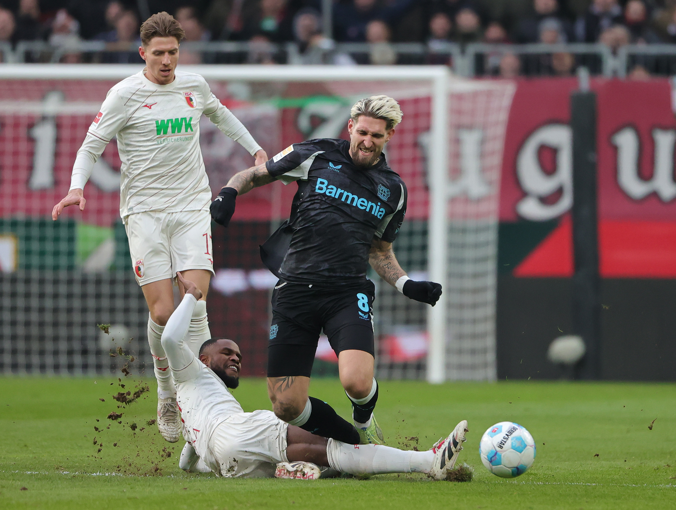 包含斯特拉斯堡主场不敌兰斯，遭遇失利的词条