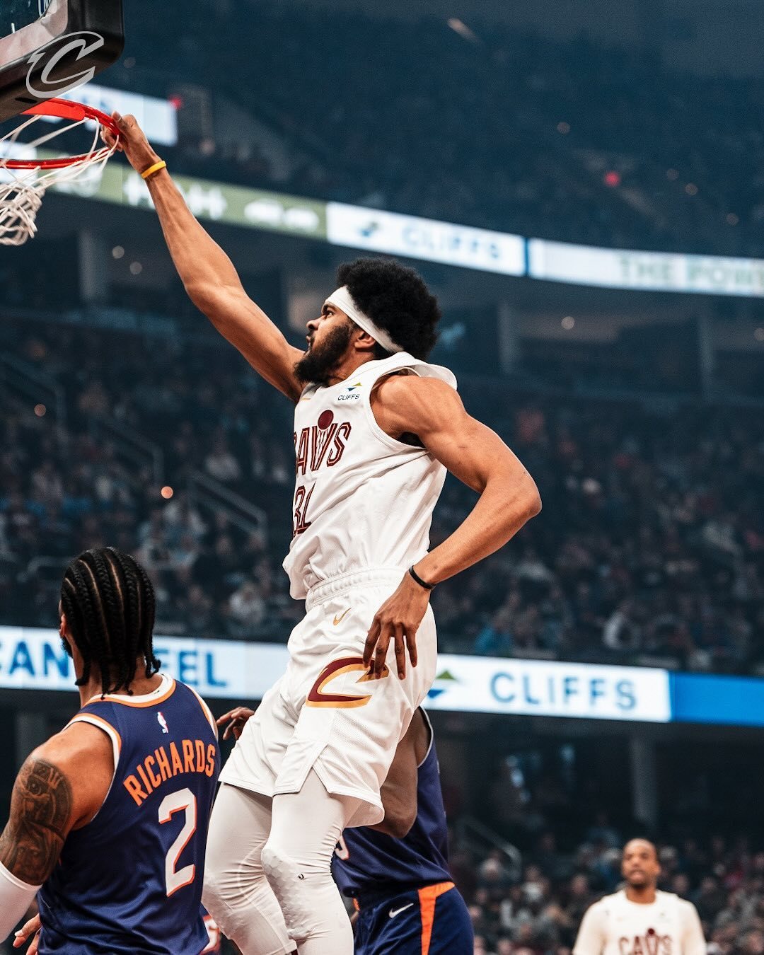 骑士队放弃胜利机会，连败无缘晋级