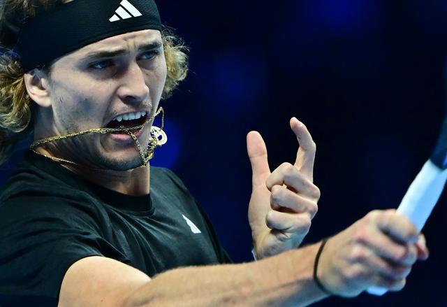 关于英国网球队翻盘德国网球队，兹维列夫打破历史纪录的信息