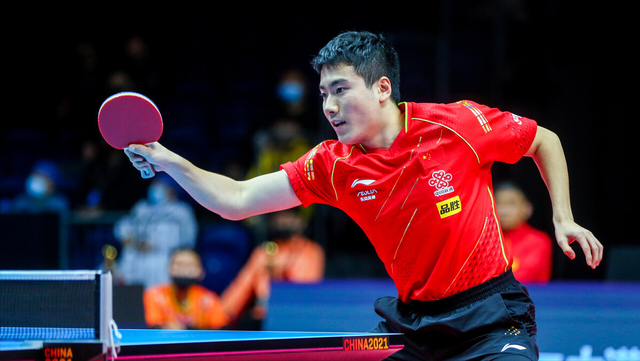 英格兰队力克中国队,波尔点燃赛场 英格兰队力克中国队,波尔点燃赛场