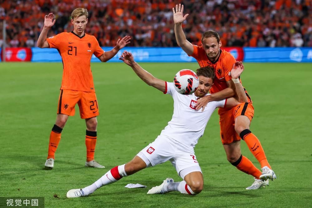 意大利客场平匈牙利，遭遇惨败