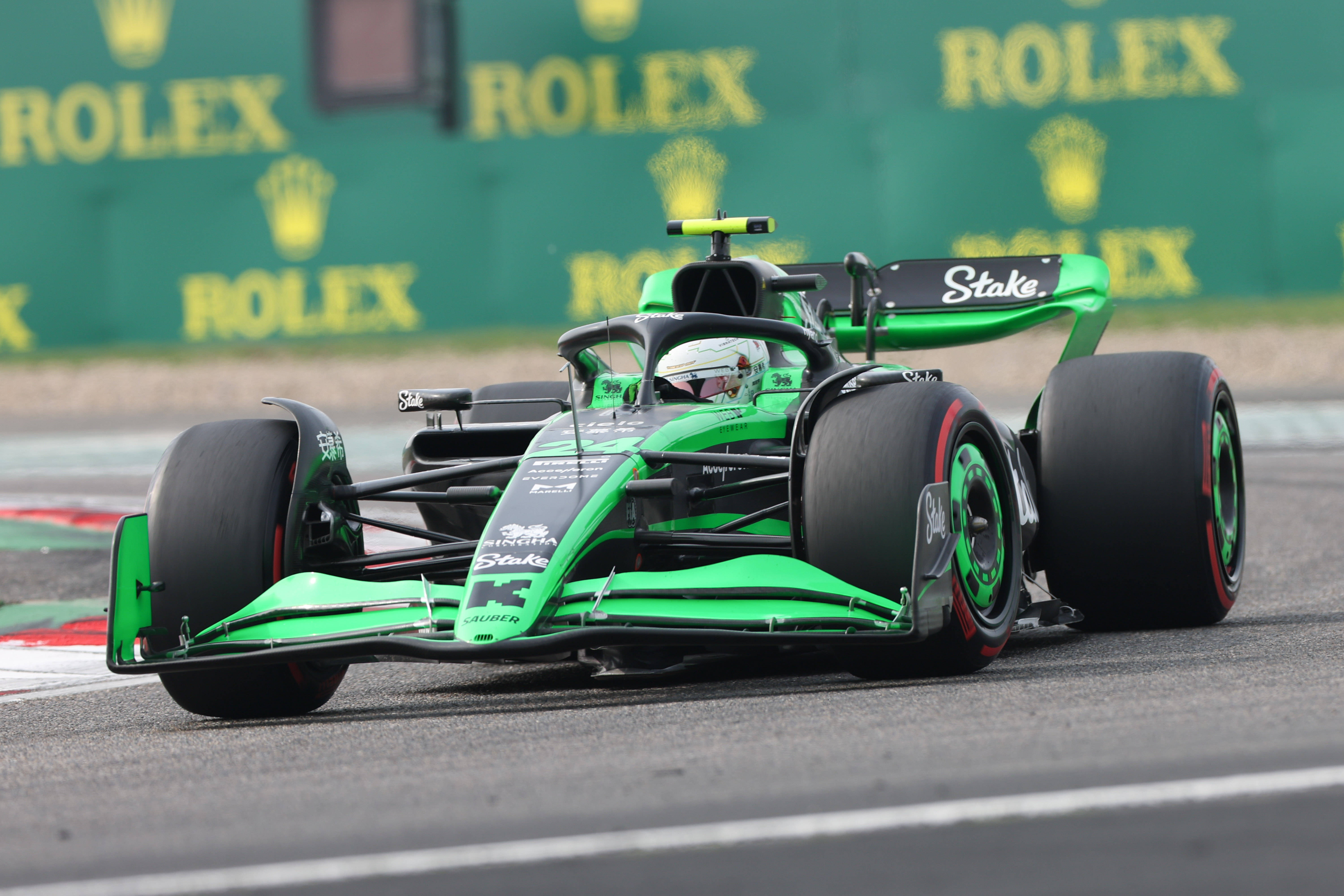 关于阿斯顿马丁翻盘红牛二队,周冠宇关键制胜的信息 关于阿斯顿马丁翻盘红牛二队,周冠宇关键制胜的信息