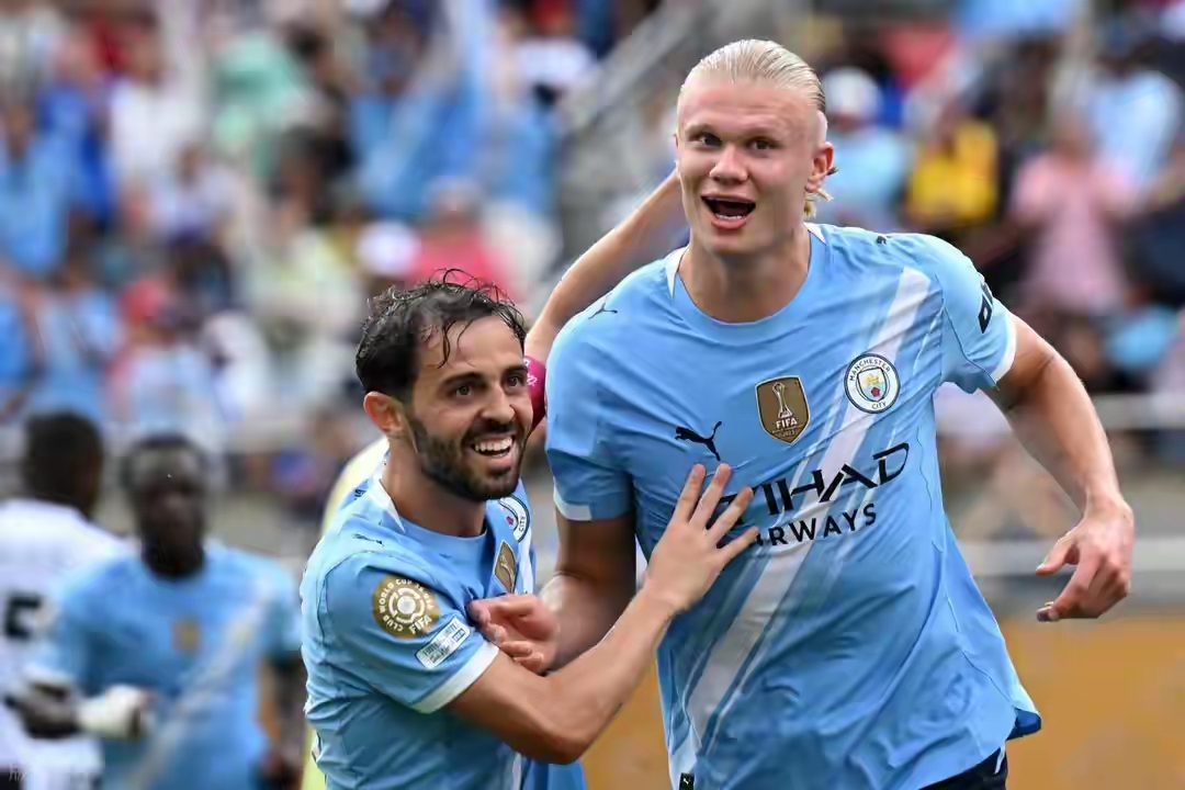 马赛轻取曼城，莱万刷新纪录的简单介绍