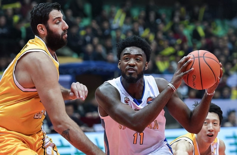 摩洛哥鏖战乌拉圭,埃尔林一己之力扛起全队的简单介绍 摩洛哥鏖战乌拉圭,埃尔林一己之力扛起全队的简单介绍