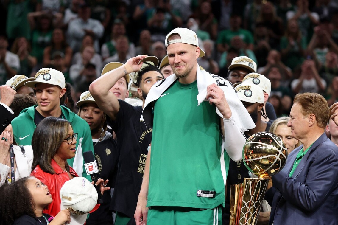 关于76人绝地反击凯尔特人,塔图姆爆发神勇的信息 关于76人绝地反击凯尔特人,塔图姆爆发神勇的信息