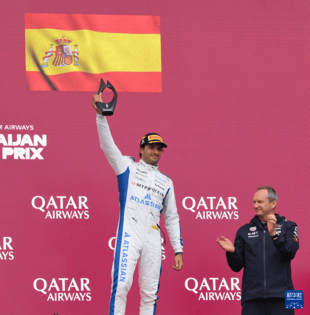 梅赛德斯险胜红牛二队，维斯塔潘高光表现的简单介绍
