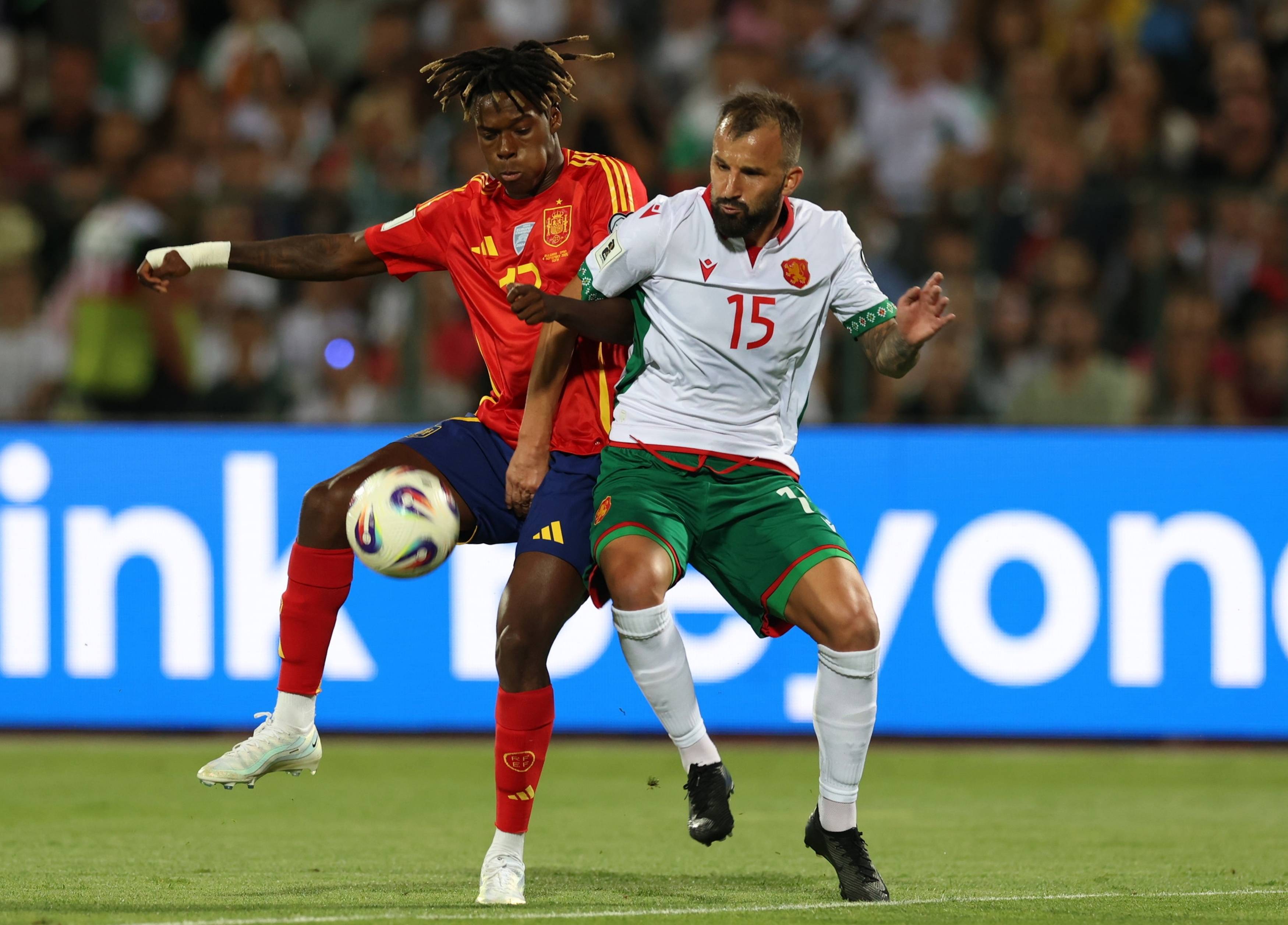 勒沃库森轻取AC米兰，奥亚尔萨瓦尔关键制胜的简单介绍