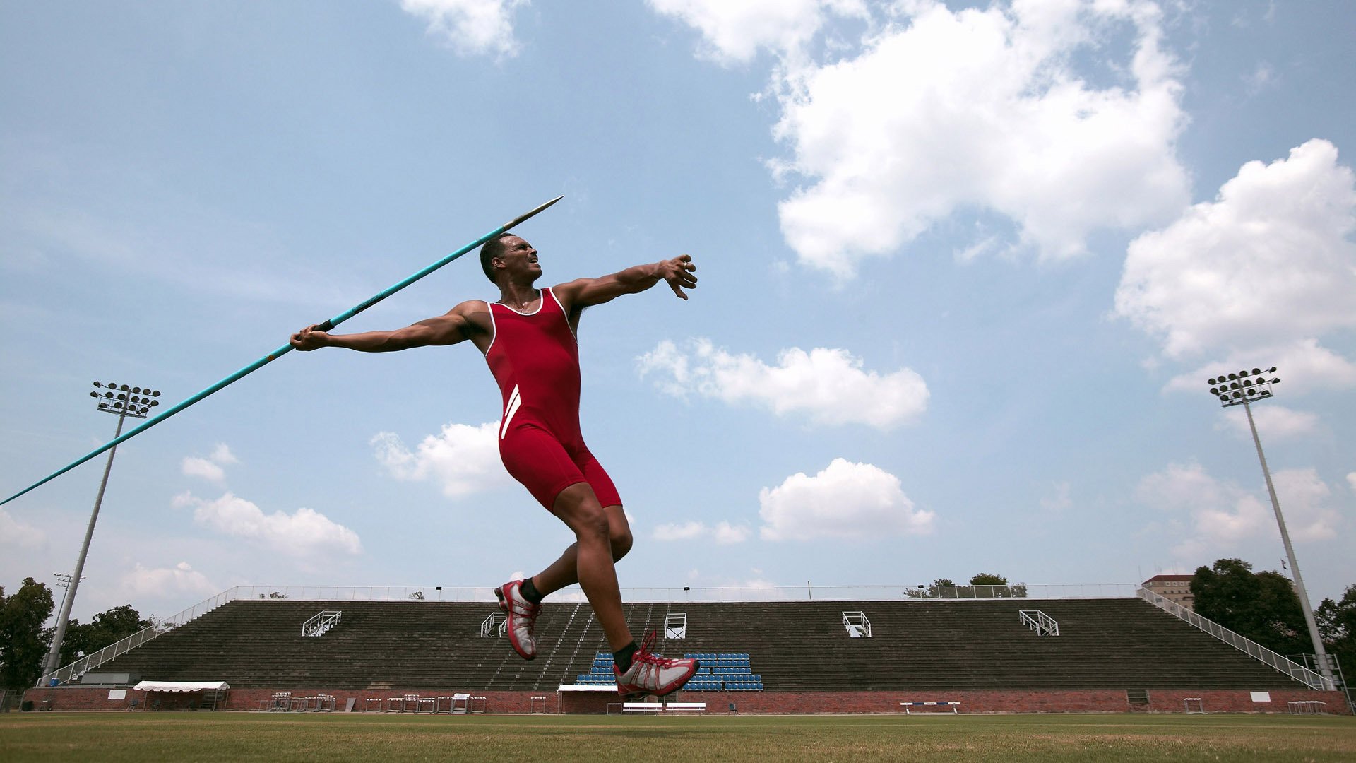 年度焦点之战之夜,努涅斯压制级发挥,诠释现代中锋新定义