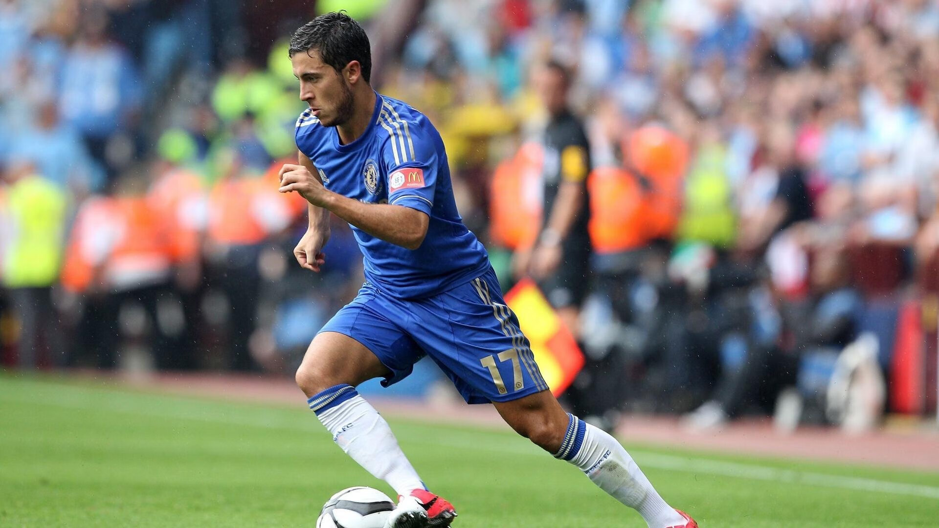 开云体育平台APP-范戴克展现巨星价值，哥斯达黎加火力压制奥地利—战术解析与比赛启示