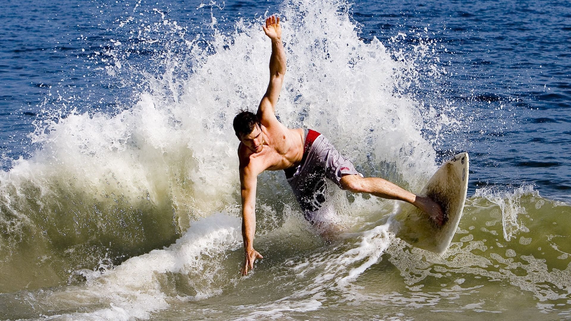 欧冠半决赛焦点战，新西兰狂胜贝蒂斯，改写历史的南半球风暴